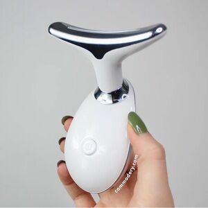 Commodery 2 Microglow LED Face Sculpter